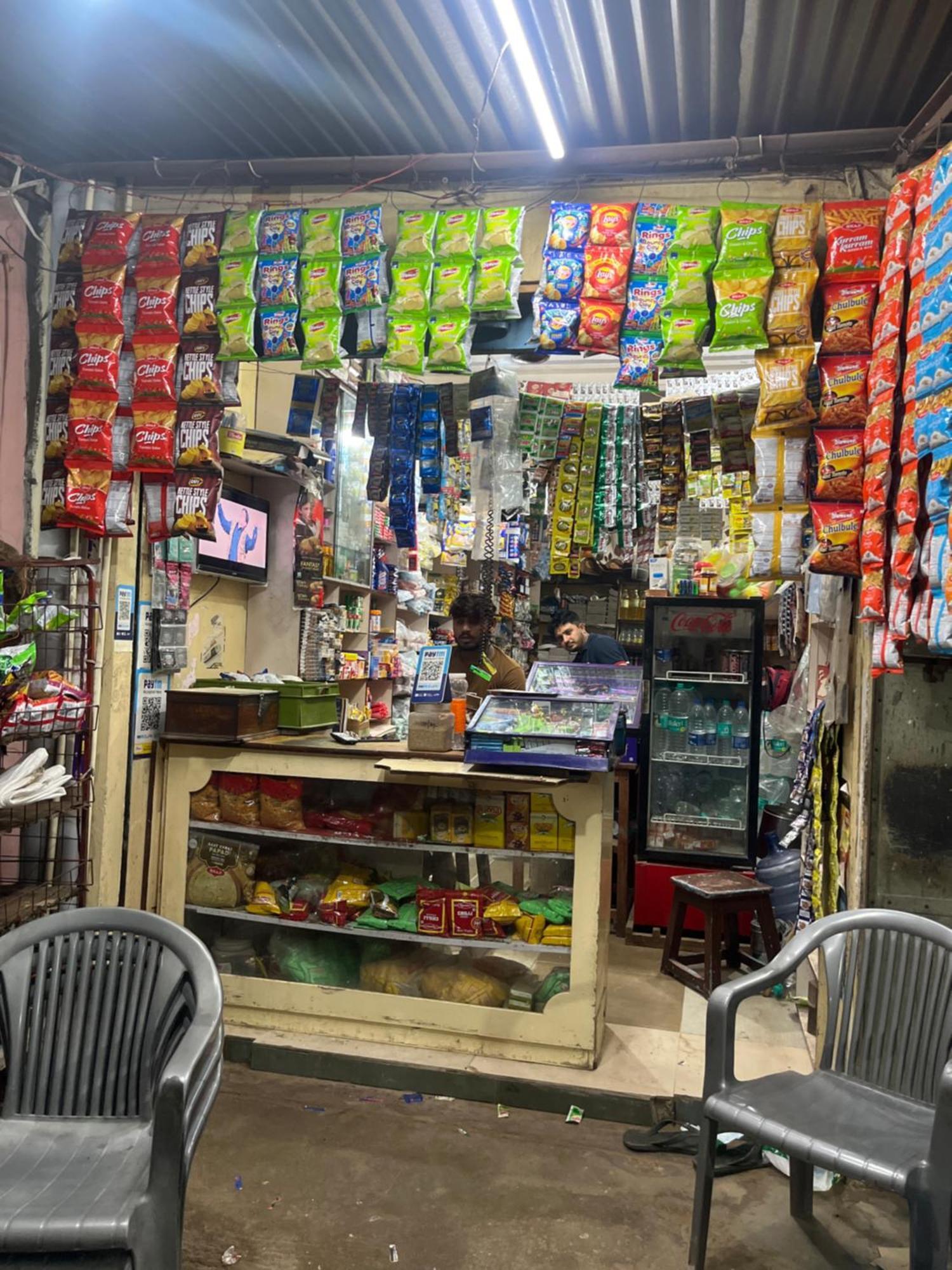 Hardik Guest House & General Store Ringas Buitenkant foto