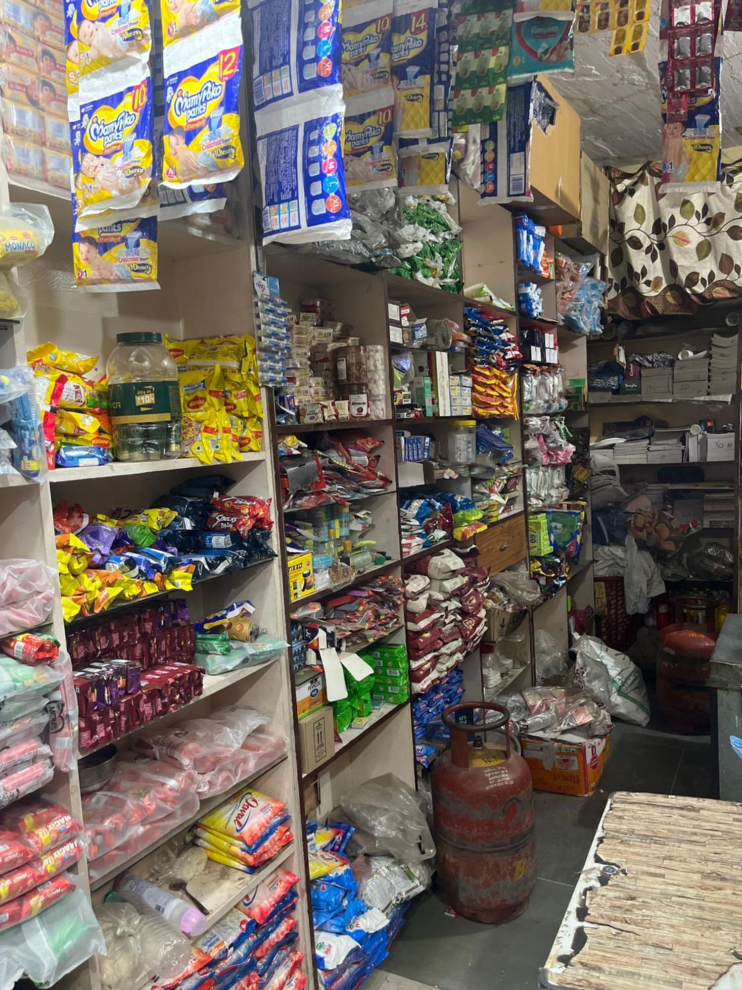 Hardik Guest House & General Store Ringas Buitenkant foto